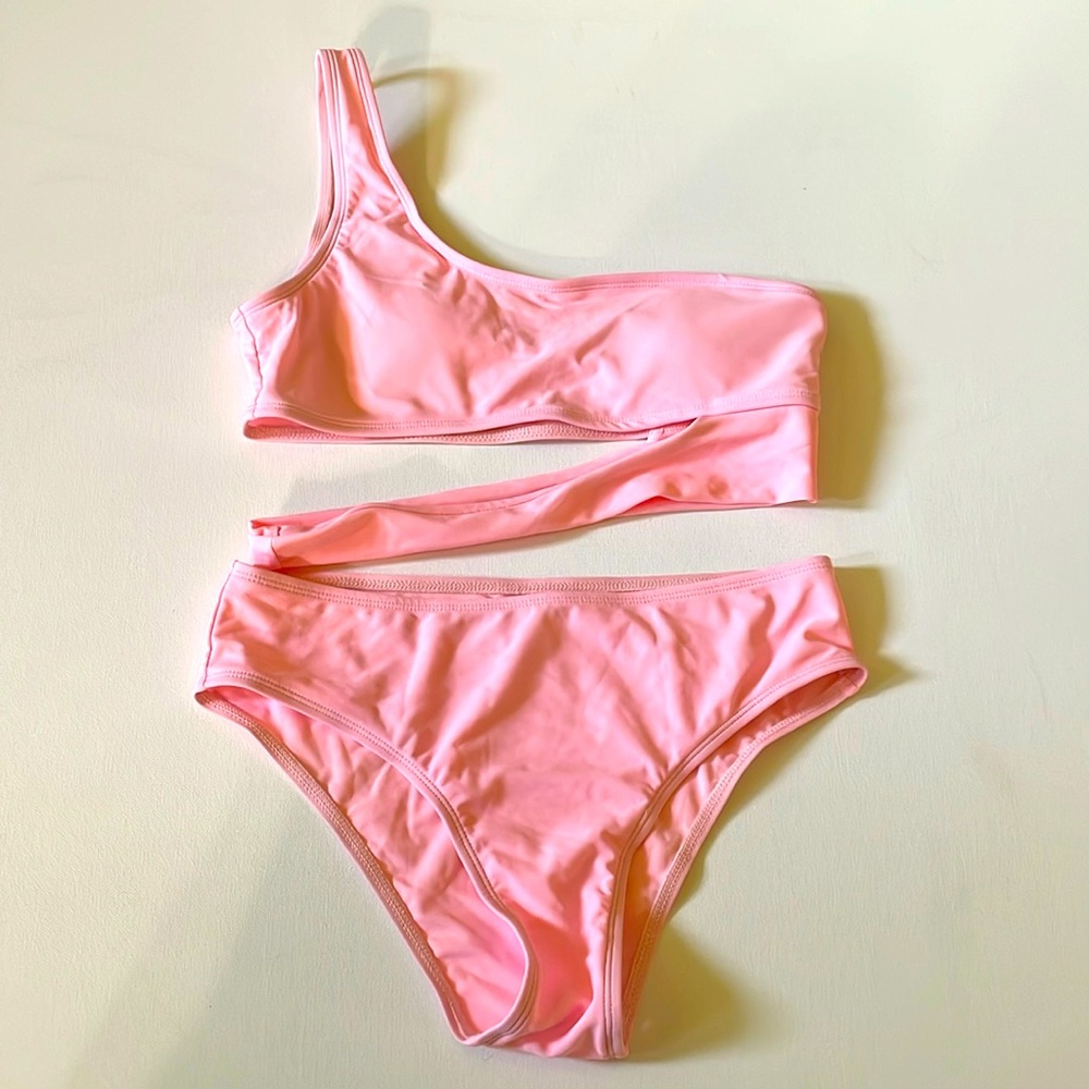 NWOT Pink Bikini Size M